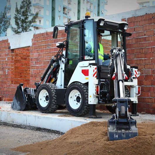 Tractopelles Hydromek HMK 62 SS – Image 2