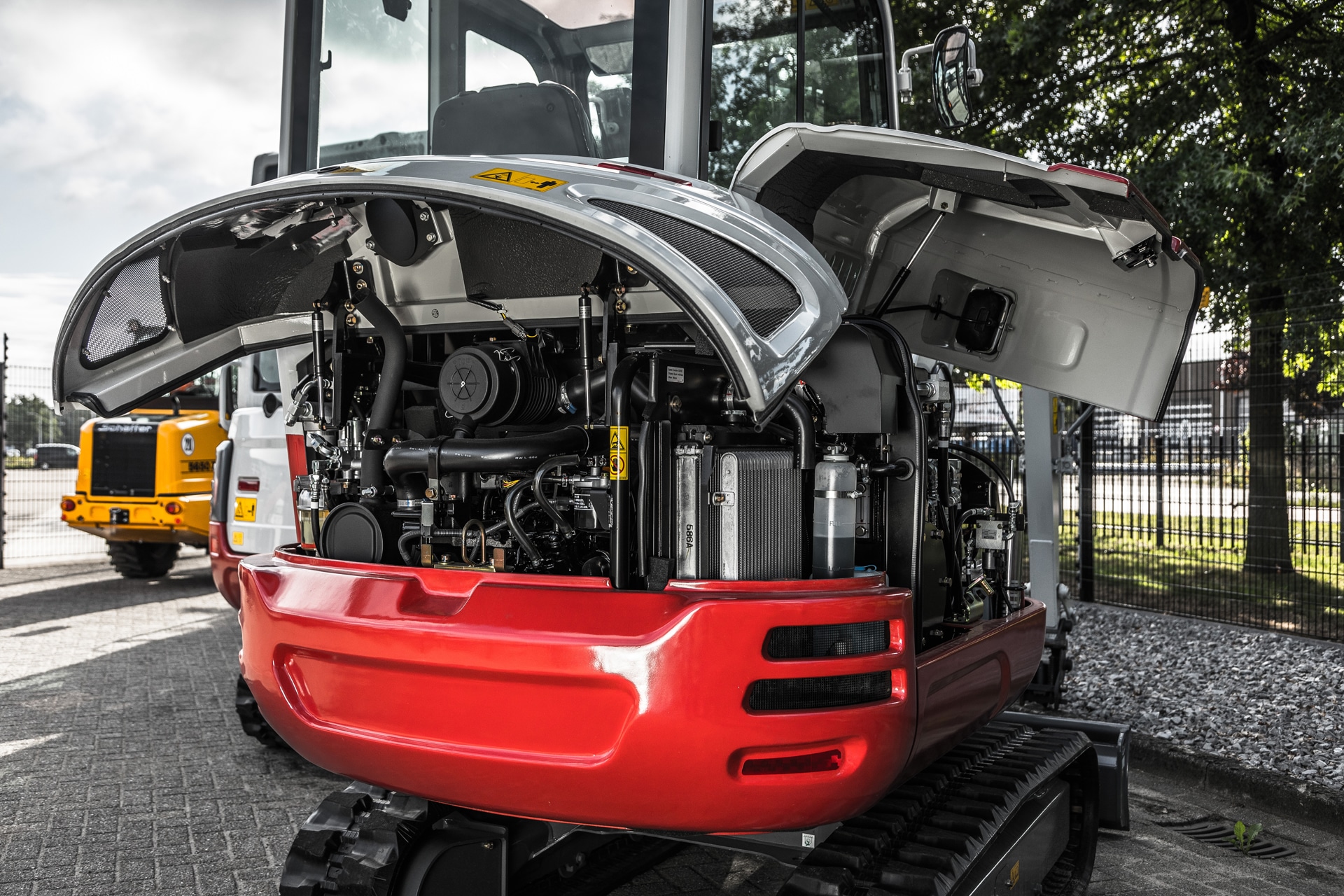 Mini-pelle TAKEUCHI TB230 – Image 2