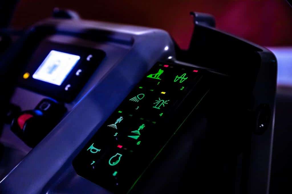 Rouleaux tandems pour les enrobés Dynapac CC1400 VI – Image 2